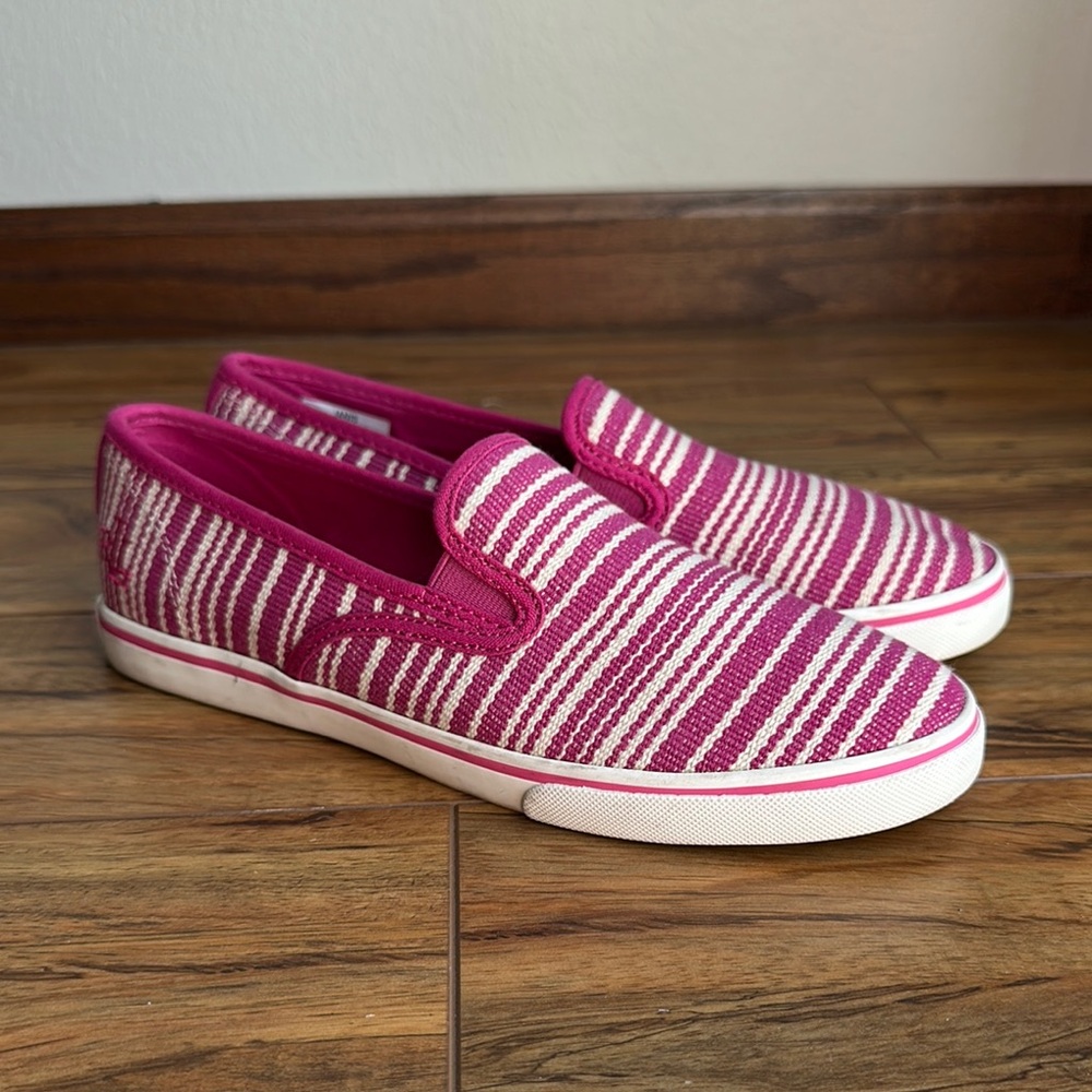 EUC Women’s Lauren Ralph Lauren Pink Striped Janis Slip-Ons shoes size 7